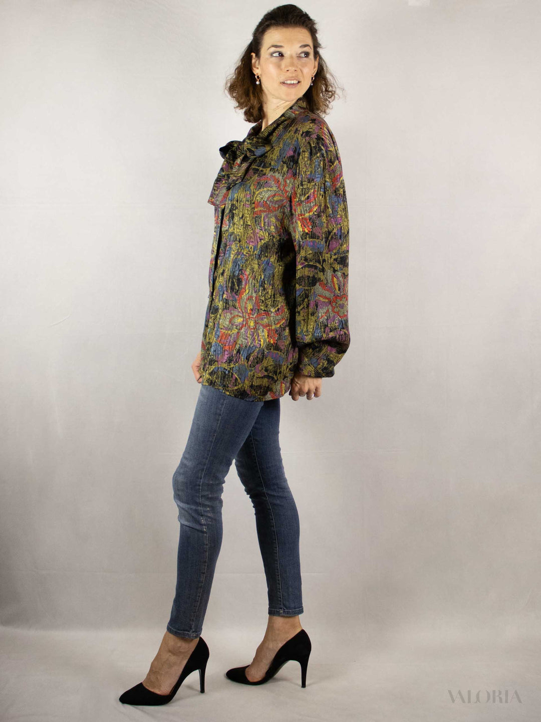 The Artists Muse - Beautiful Vintage Silk Blouse