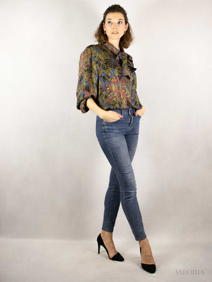 The Artists Muse - Beautiful Vintage Silk Blouse