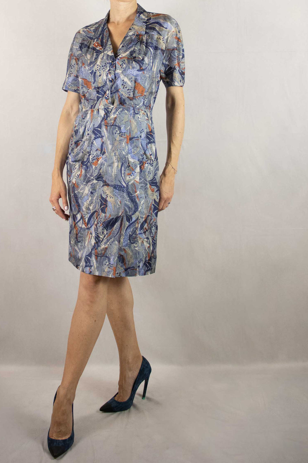 Unique 70s Summer Silk Dress – VALORIA - Main Image