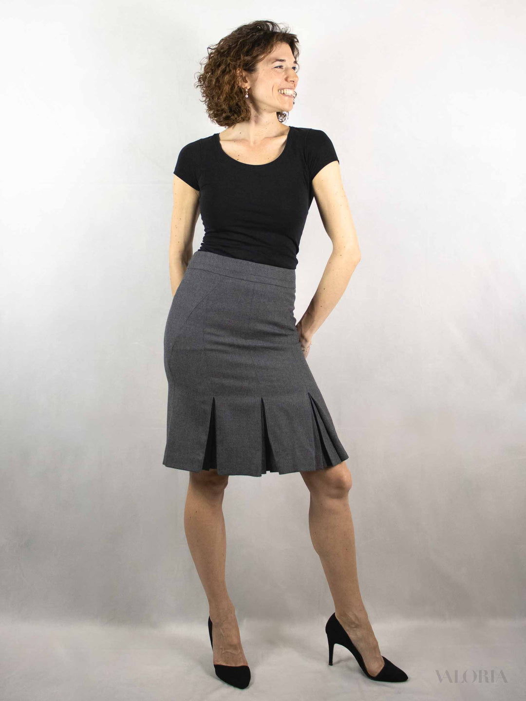 Lady in Grey - like new! Wool Skirt Ted Baker