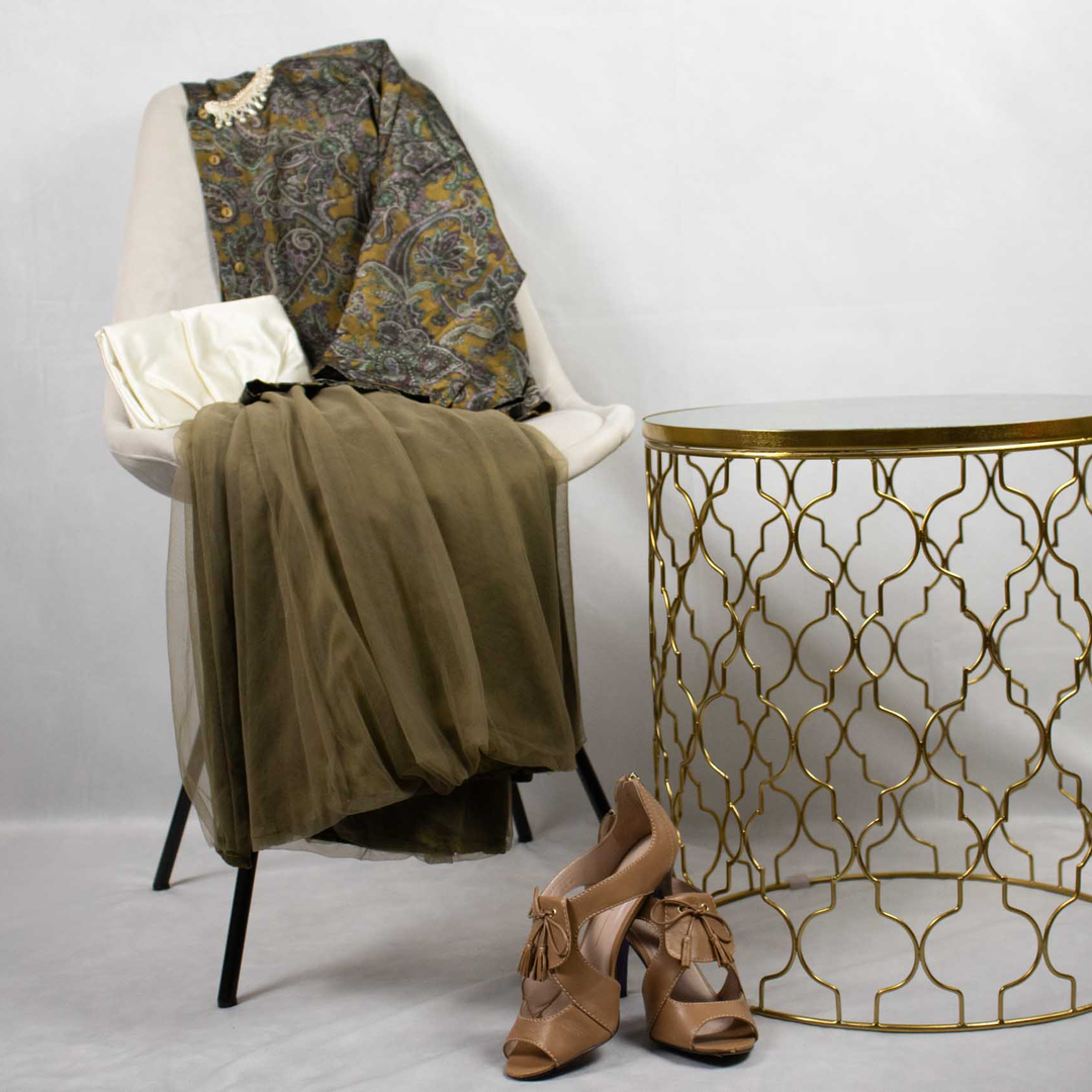 Styling strategy. - Communicate stylishly and authentically with your own look.